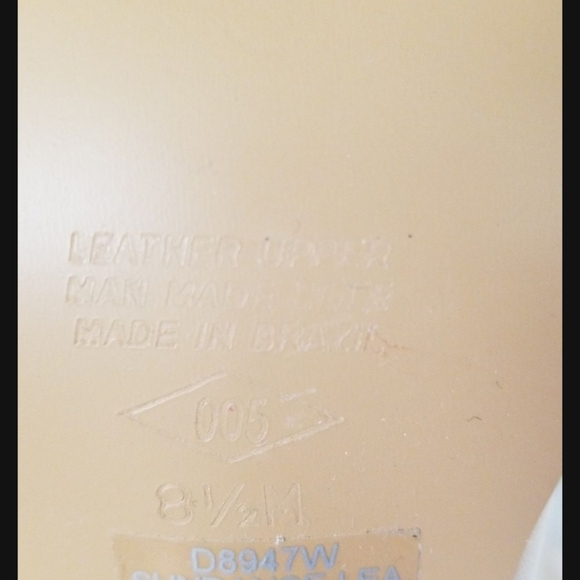 Boots - Picture 2 of 5